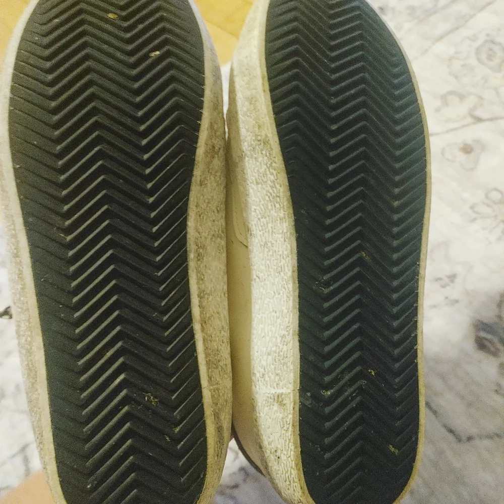 Golden Goose White and Gray Sneakers - Picture 5 of 7